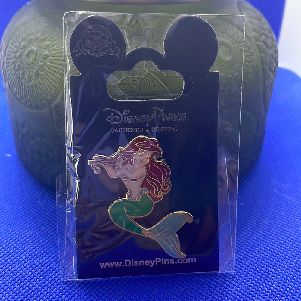 Ariel from the Disney Movie “The Little Mermaid “ trading Pin.